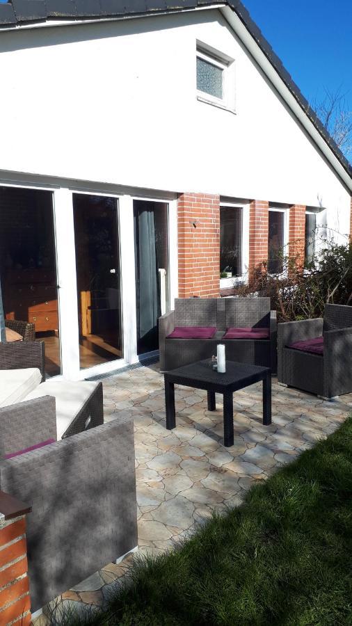 Ferienhaus In Buesumer Deichhausen - Buesum An Der Nordsee Fuer Bis Zu 9 Personen Exterior foto